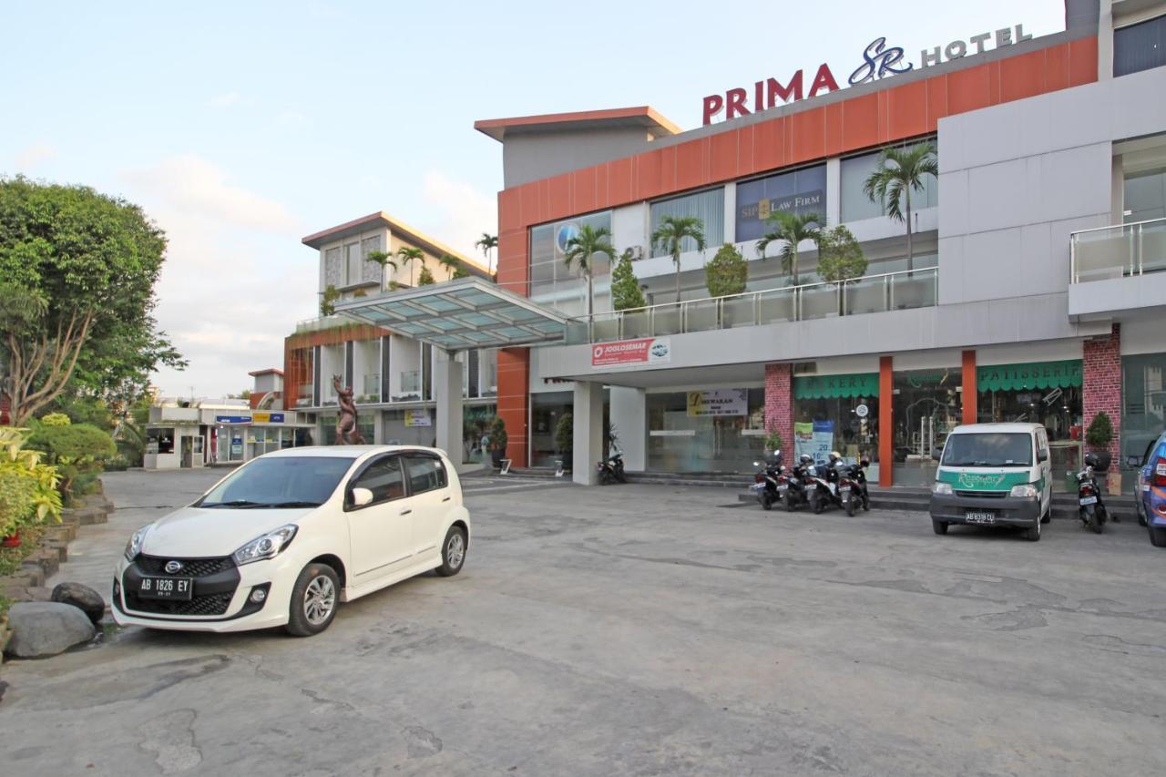 Reddoorz Premium Near Sleman City Hall Yogyakarta Exteriör bild