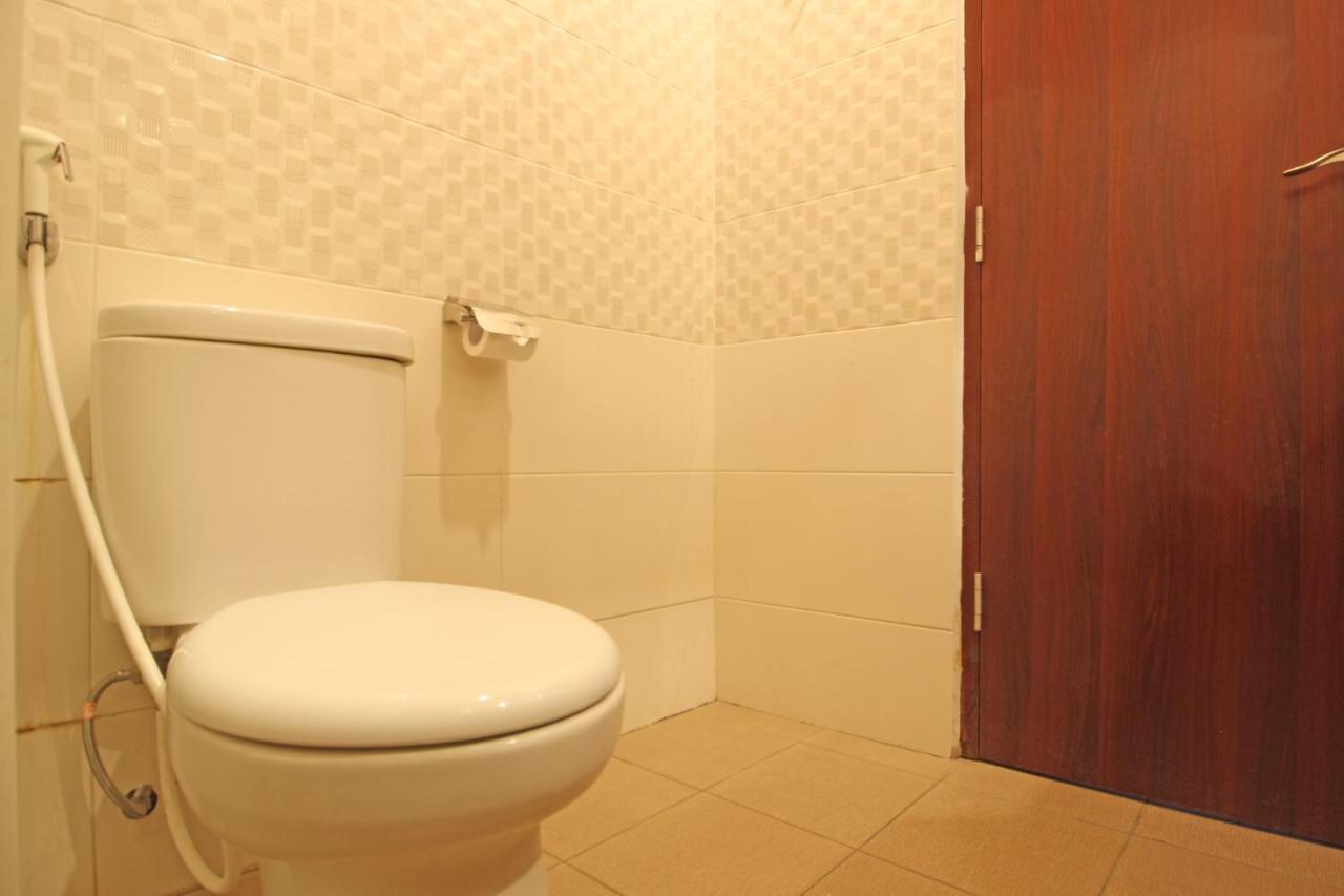 Reddoorz Premium Near Sleman City Hall Yogyakarta Exteriör bild